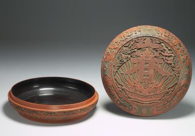 图片[2]-Carved polychrome lacquer box with a “chun (spring)” character and longevity symbols, Qing dynasty, Qianlong reign (1736-1795)-China Archive